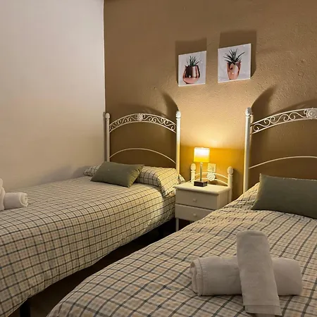 Gran Via Parque 7 Apartment *